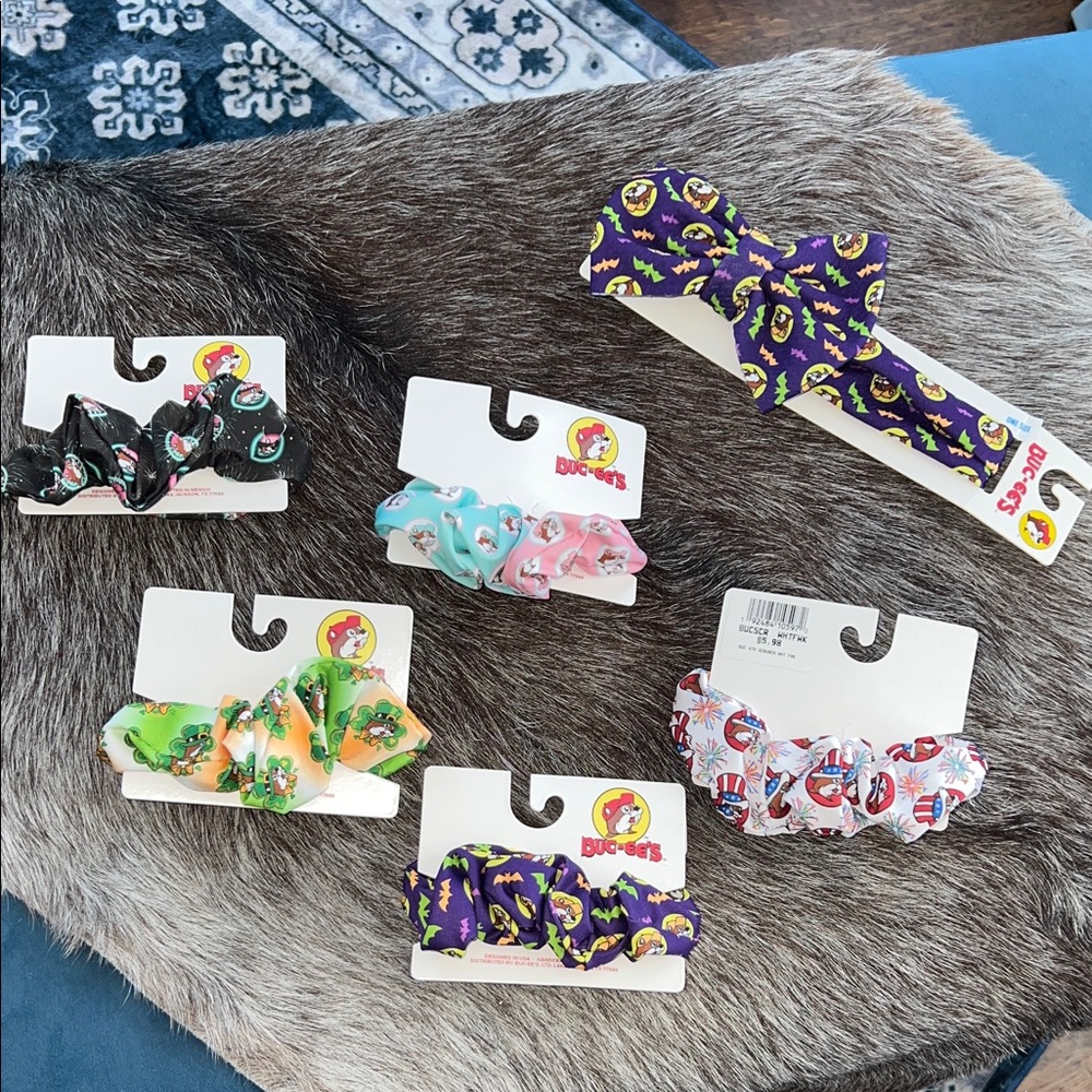 Bucees Hair Accessories Set - Multi-Color